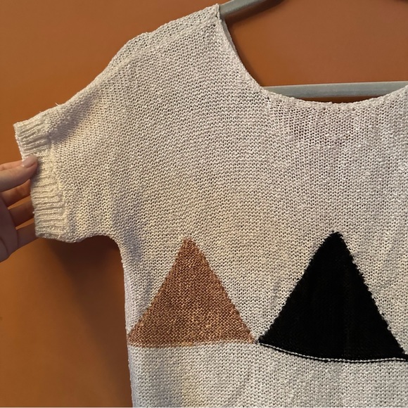 Vintage • Triangle Graphic Knit Tee - Picture 3 of 4